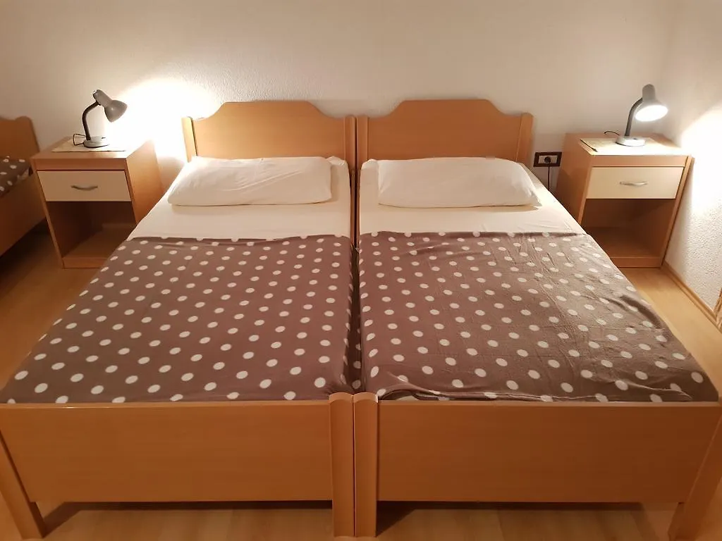 Guesthouse Palombaro Umago 3*, Kmeti